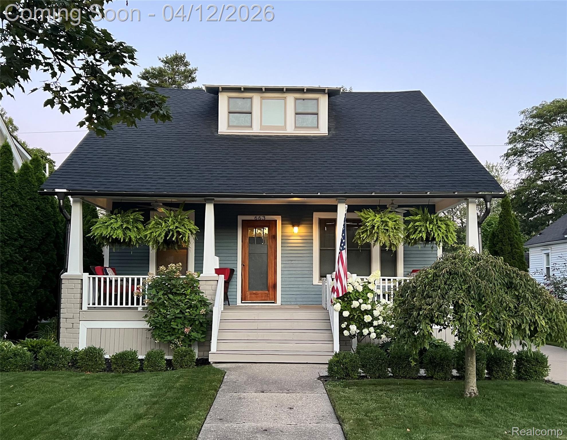 663 Starkweather Street W