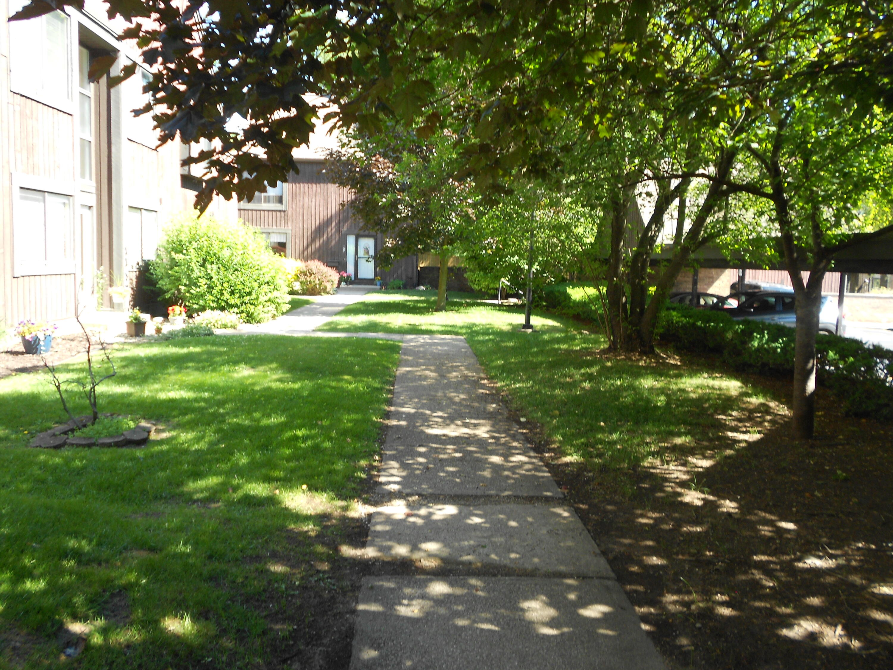 129 Balmoral Court