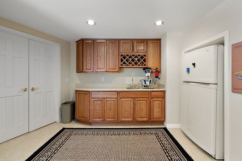 listing image 91