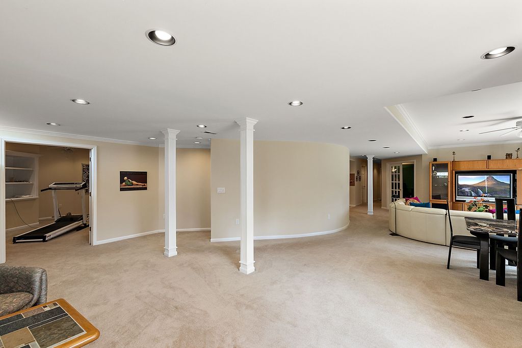 listing image 85