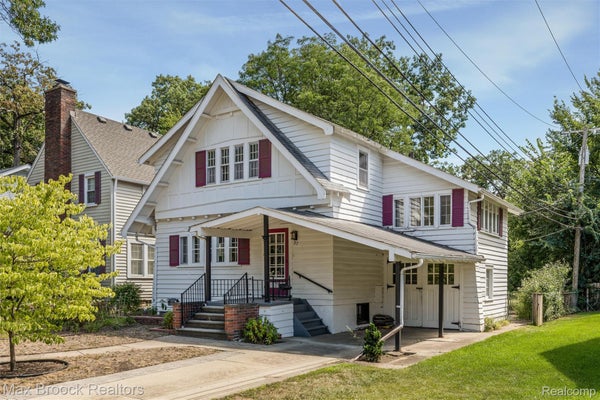 37 HANOVER RD, PLEASANT RIDGE, MI 48069 - Image 2d4ead15bcb4ccfeafec4b4456898c99/4252459151