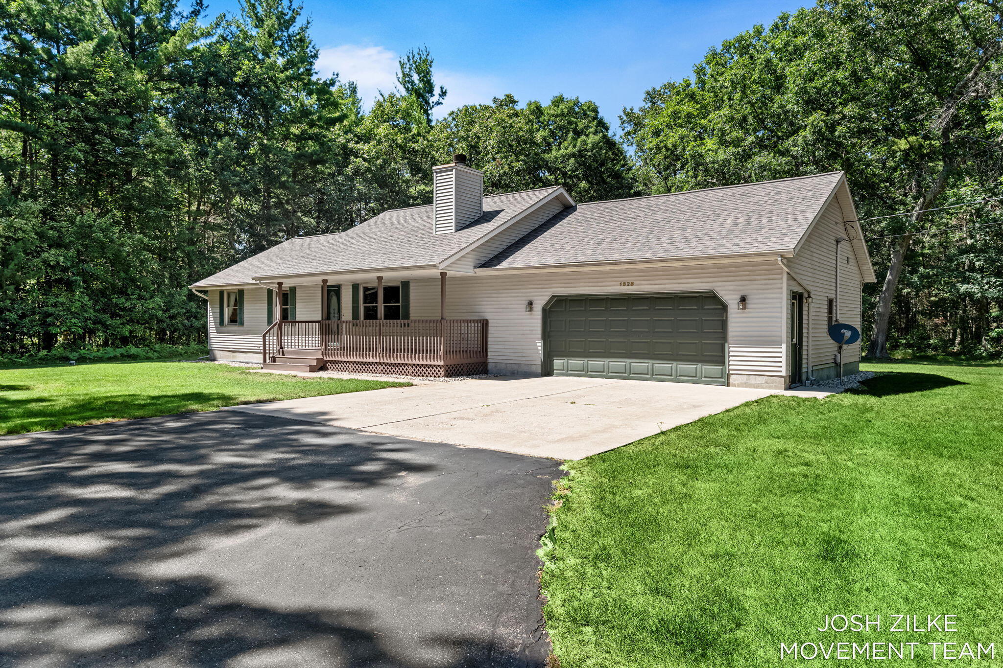 1528 Silver Creek Road