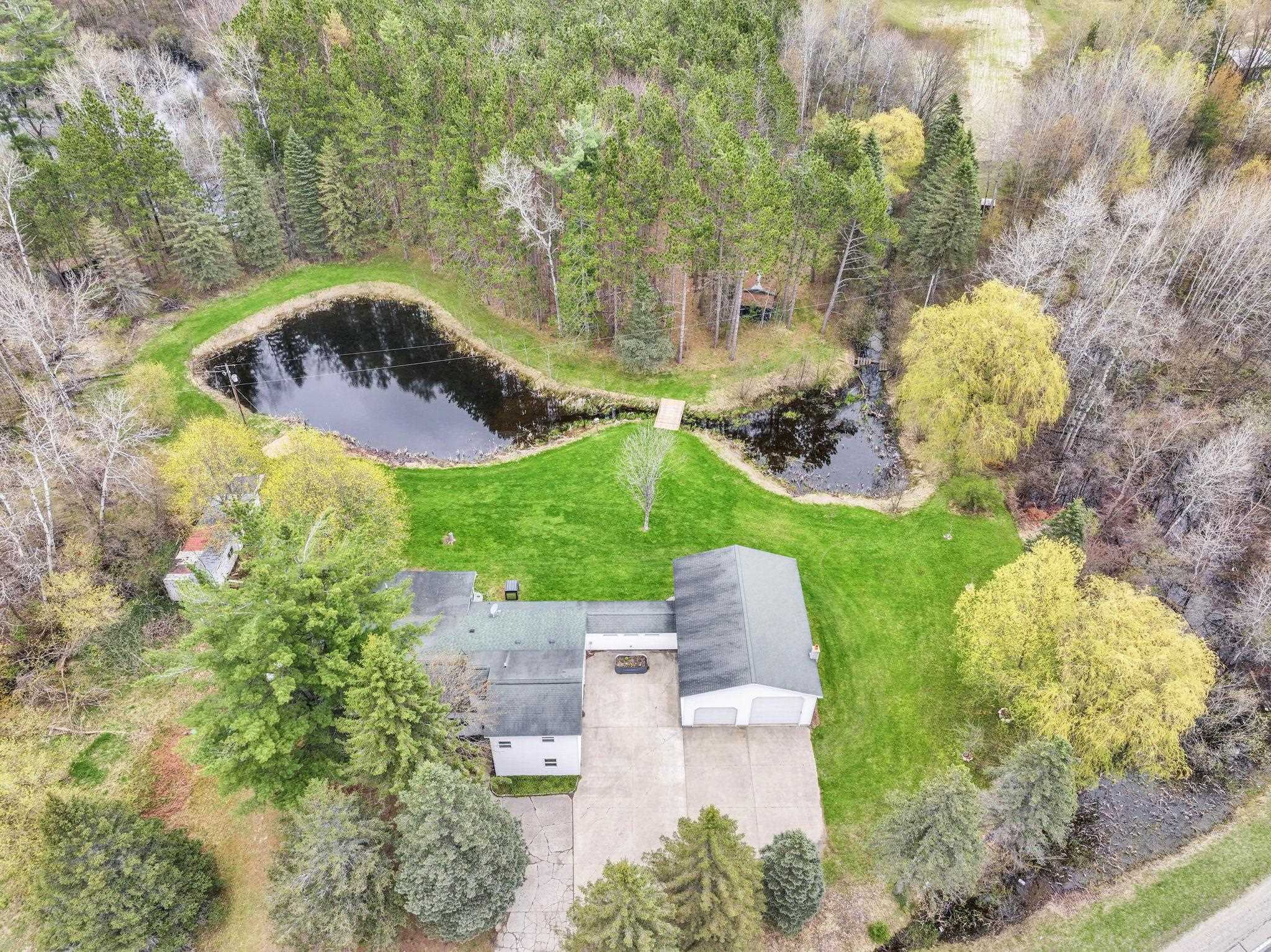 6192 N US-131