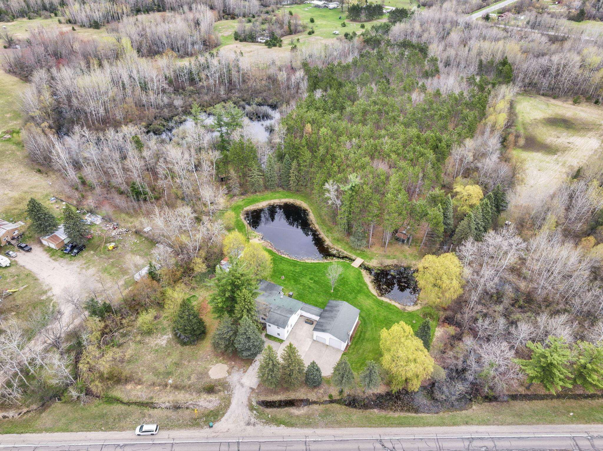 6192 N US-131