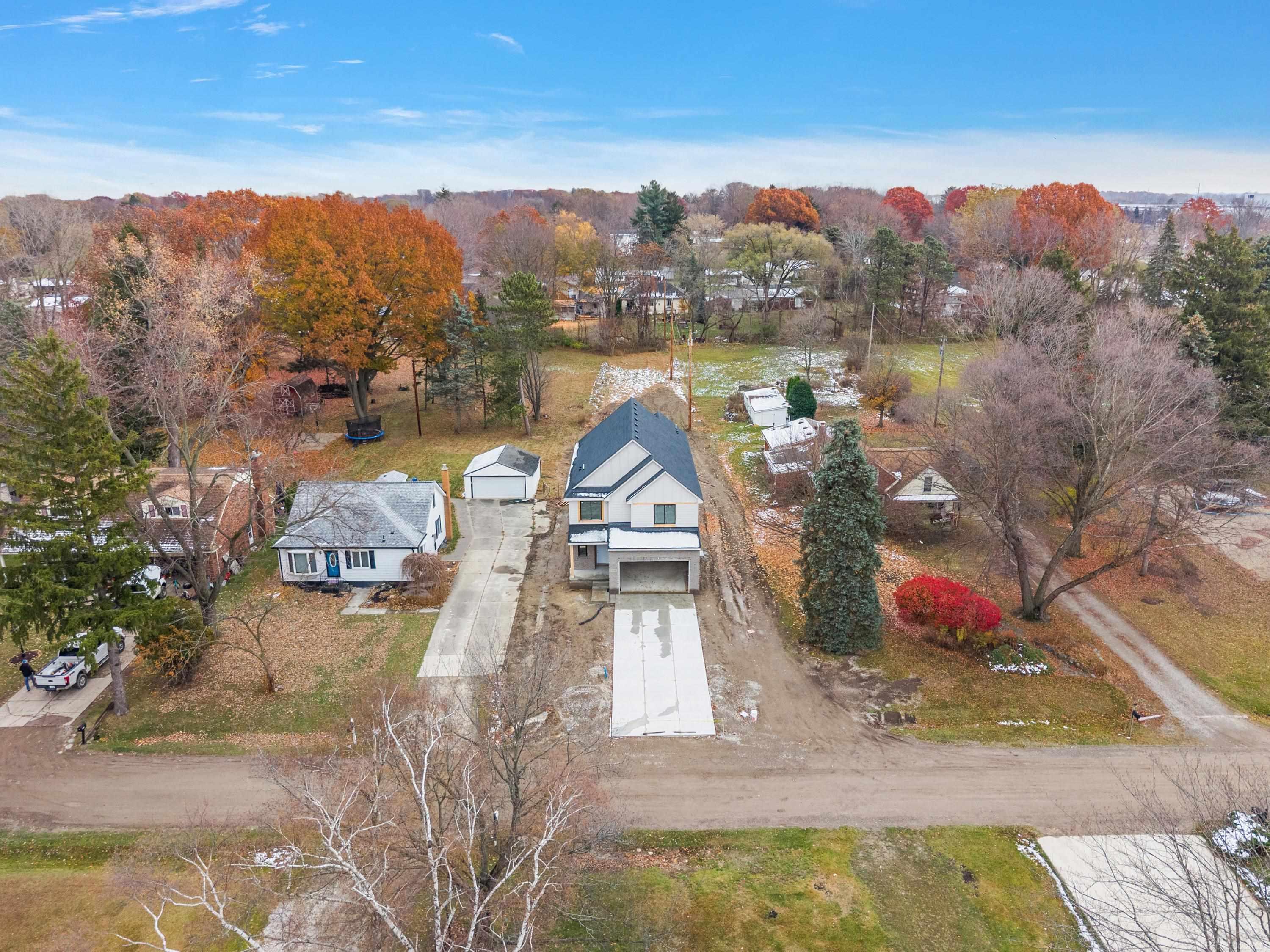 45396 Deneweth Street