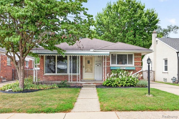 9207 SALEM, REDFORD, MI 48239 - Image 2d5a5afbc4863d618b187ce35fb07119/4108496590