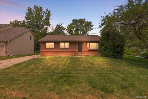 Photo of 1754 Ruby Avenue, Rochester Hills City, MI 48309 (MLS # 20261062233)