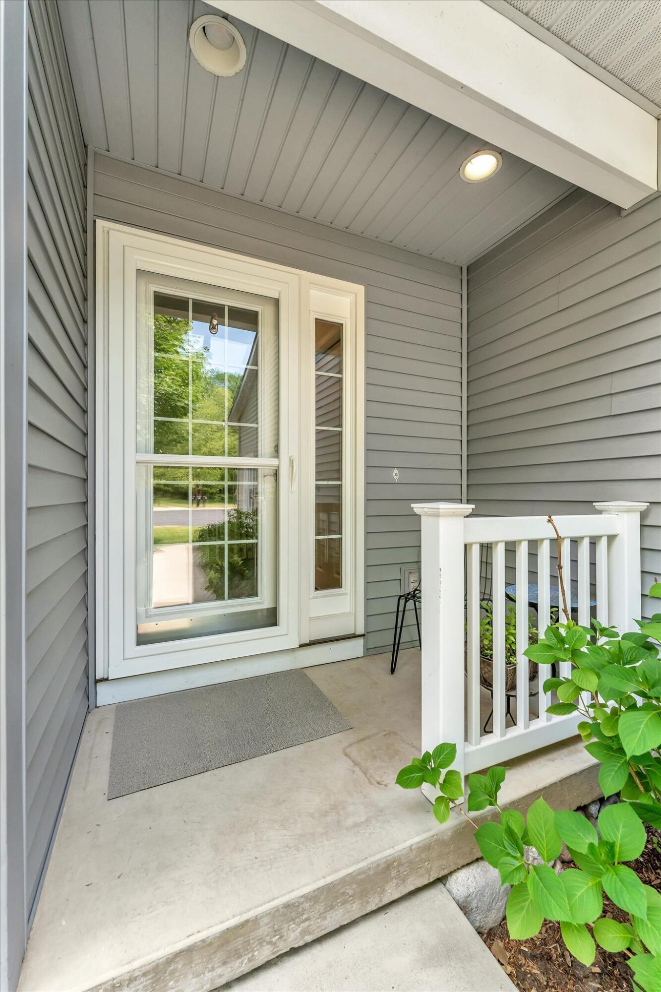 6690 Green Valley Court SE