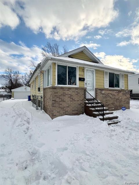 7252 Packard Avenue Warren City MI 48091