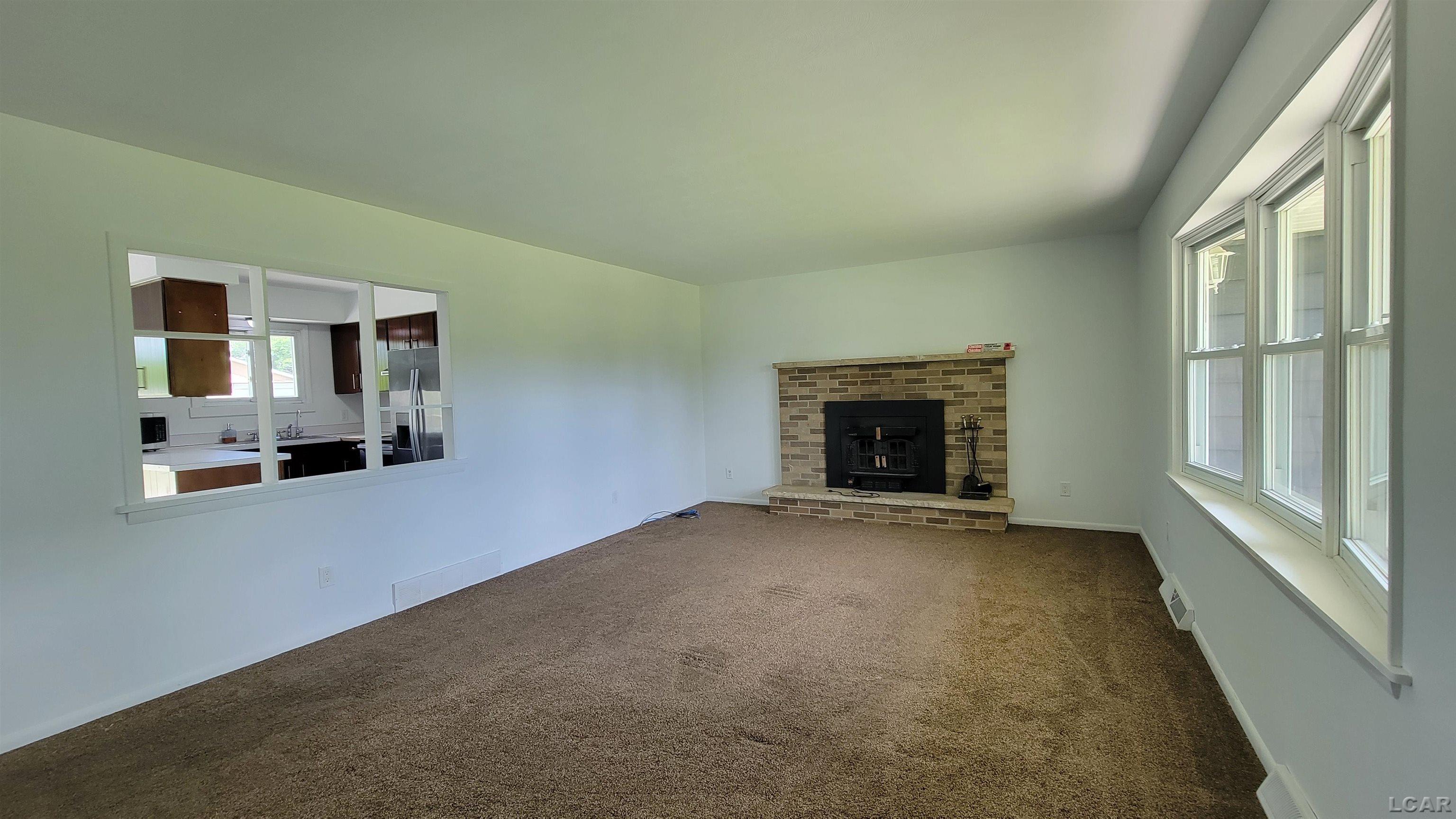 9165 Carson Highway