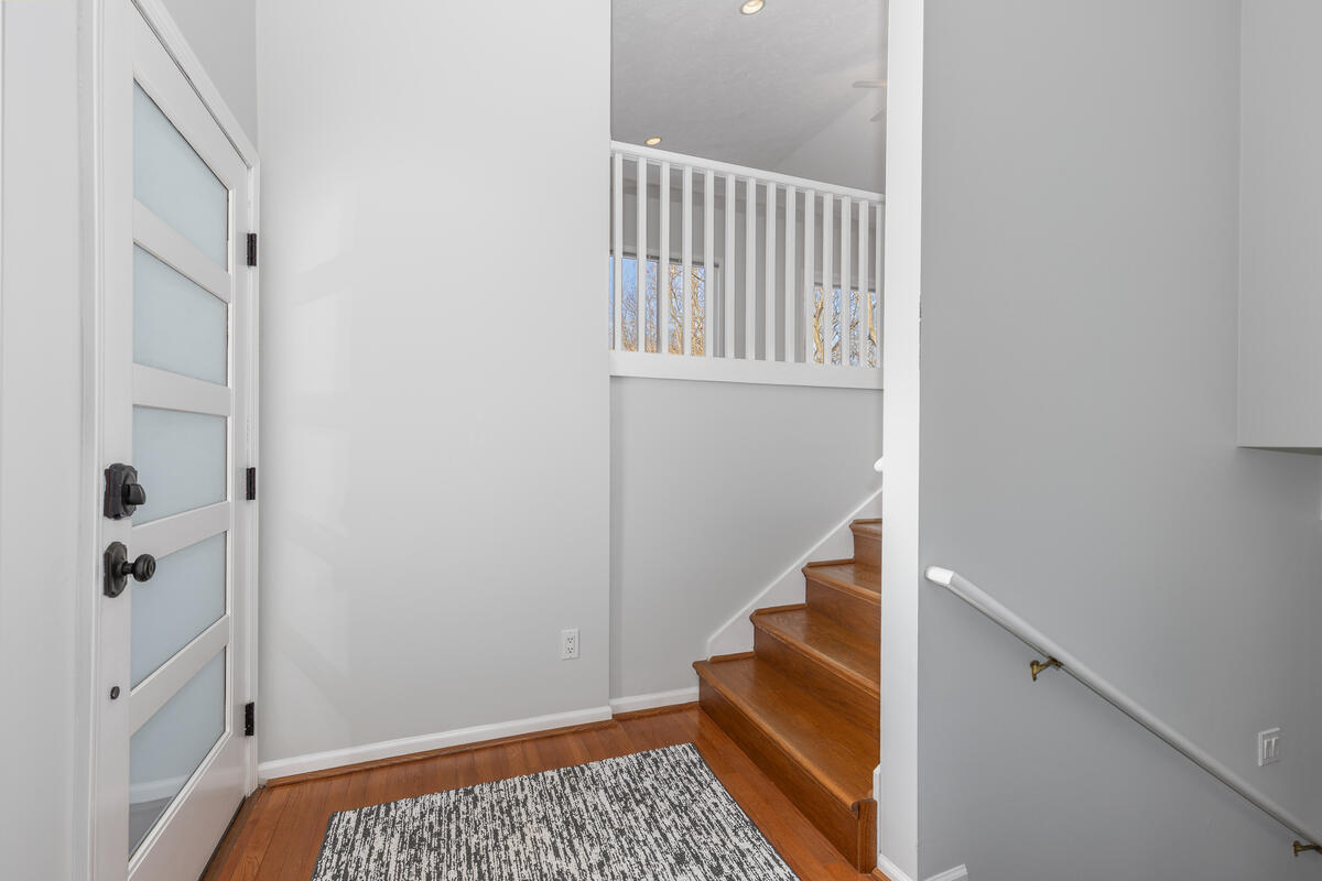 13875 Rolling Creek Drive SE