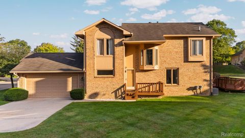 35375 Blue Spruce Drive Farmington Hills City MI 48335
