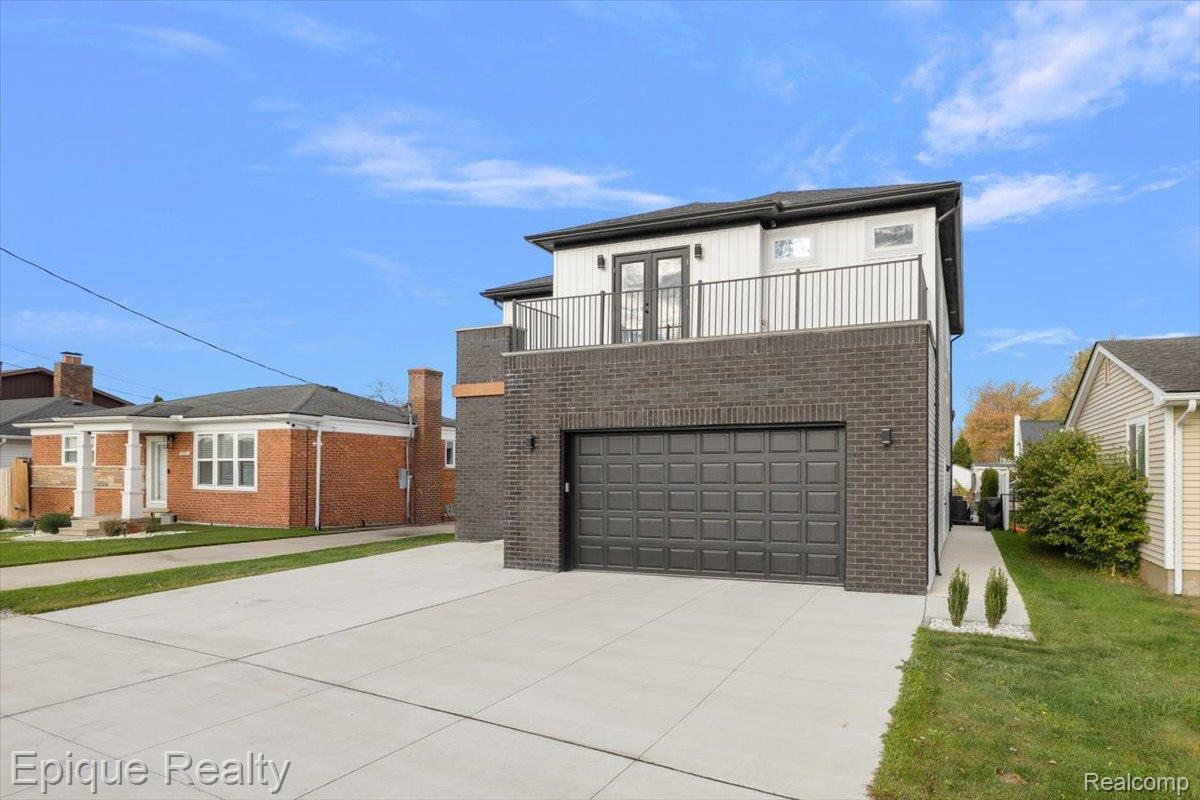 45951 Edgewater Street