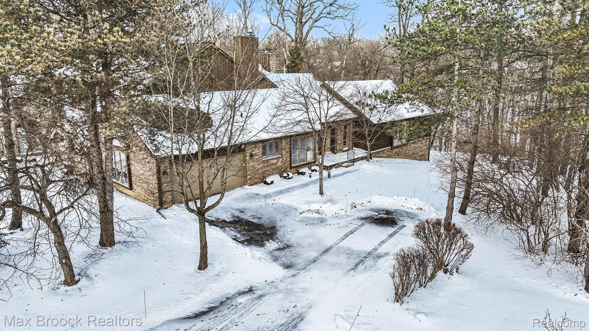 23745 Ravineview Court