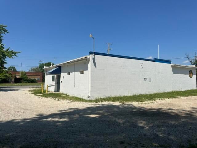 2415 E Laketon Avenue