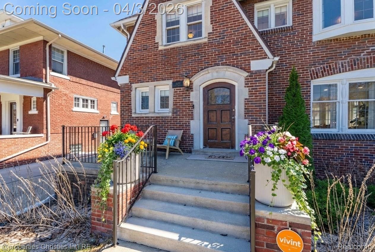 1675 Chicago Boulevard