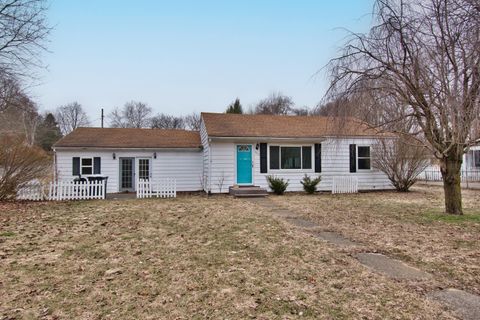 903 N Detroit Street Buchanan City MI 49107