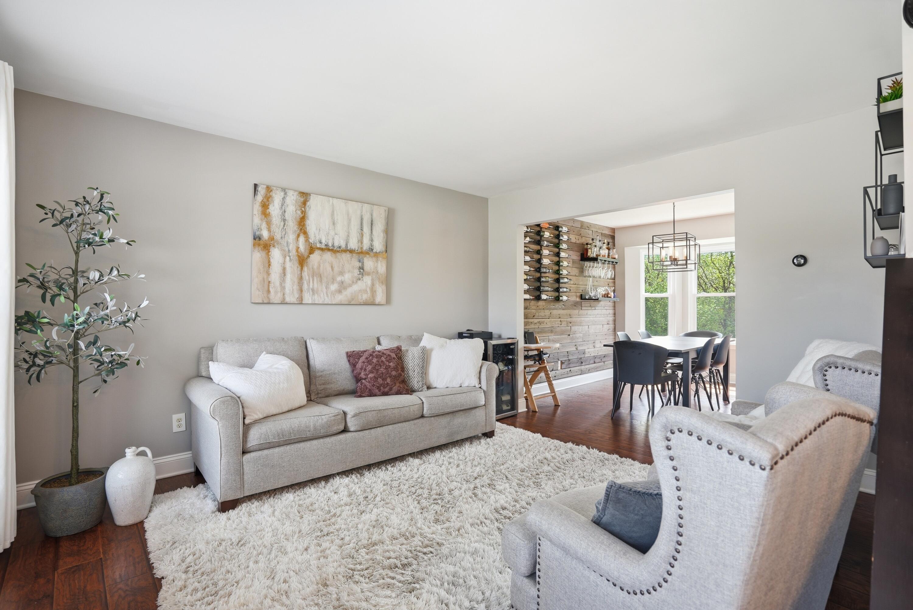 3342 Turnberry Lane