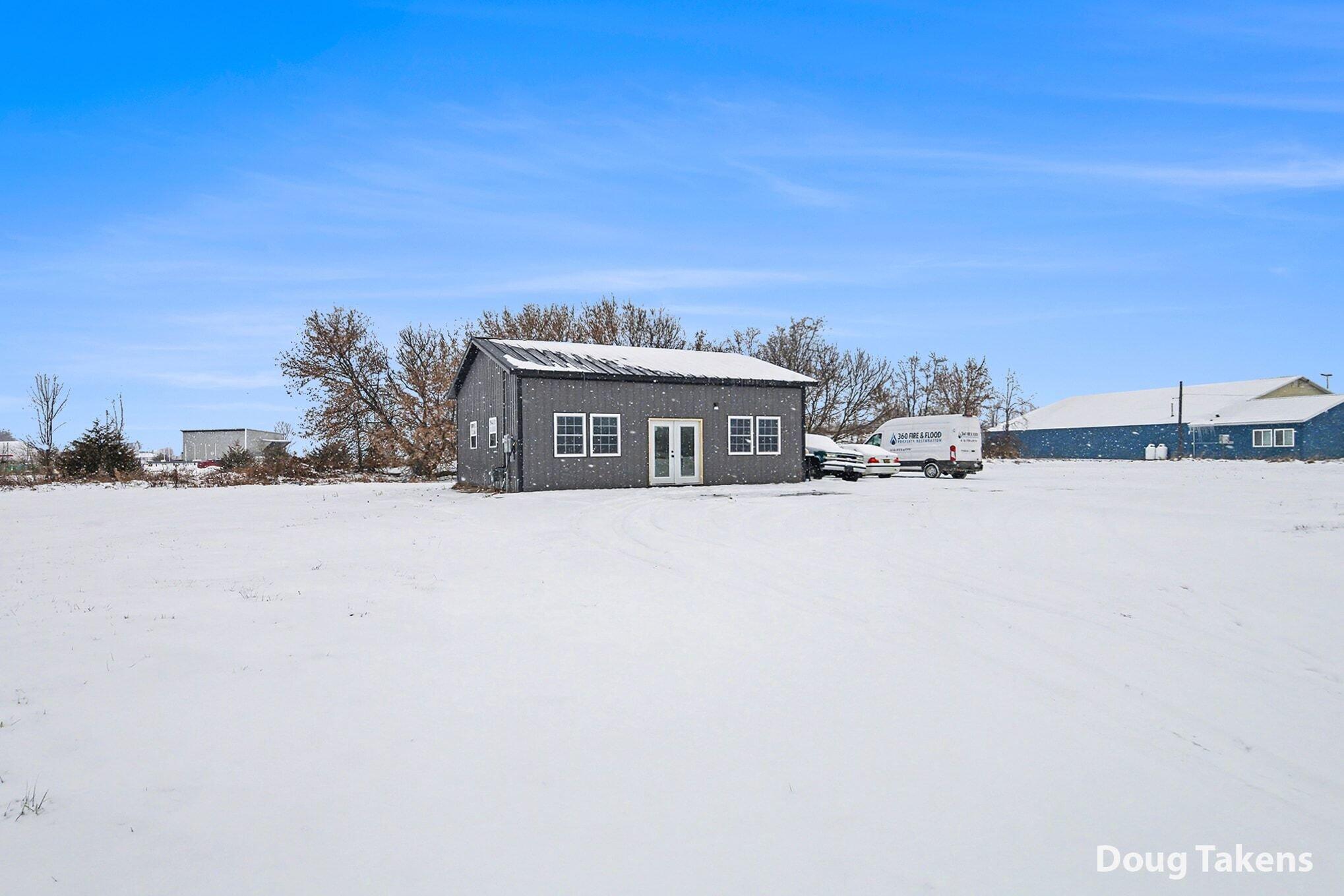 7225 Saddlebag Lake Road