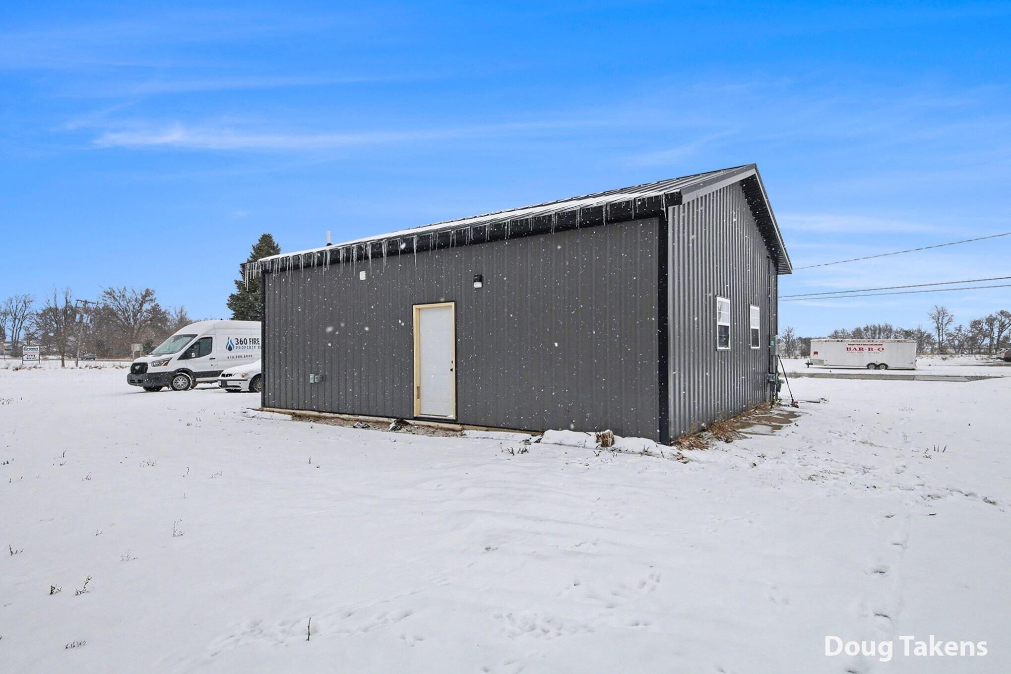 7225 Saddlebag Lake Road