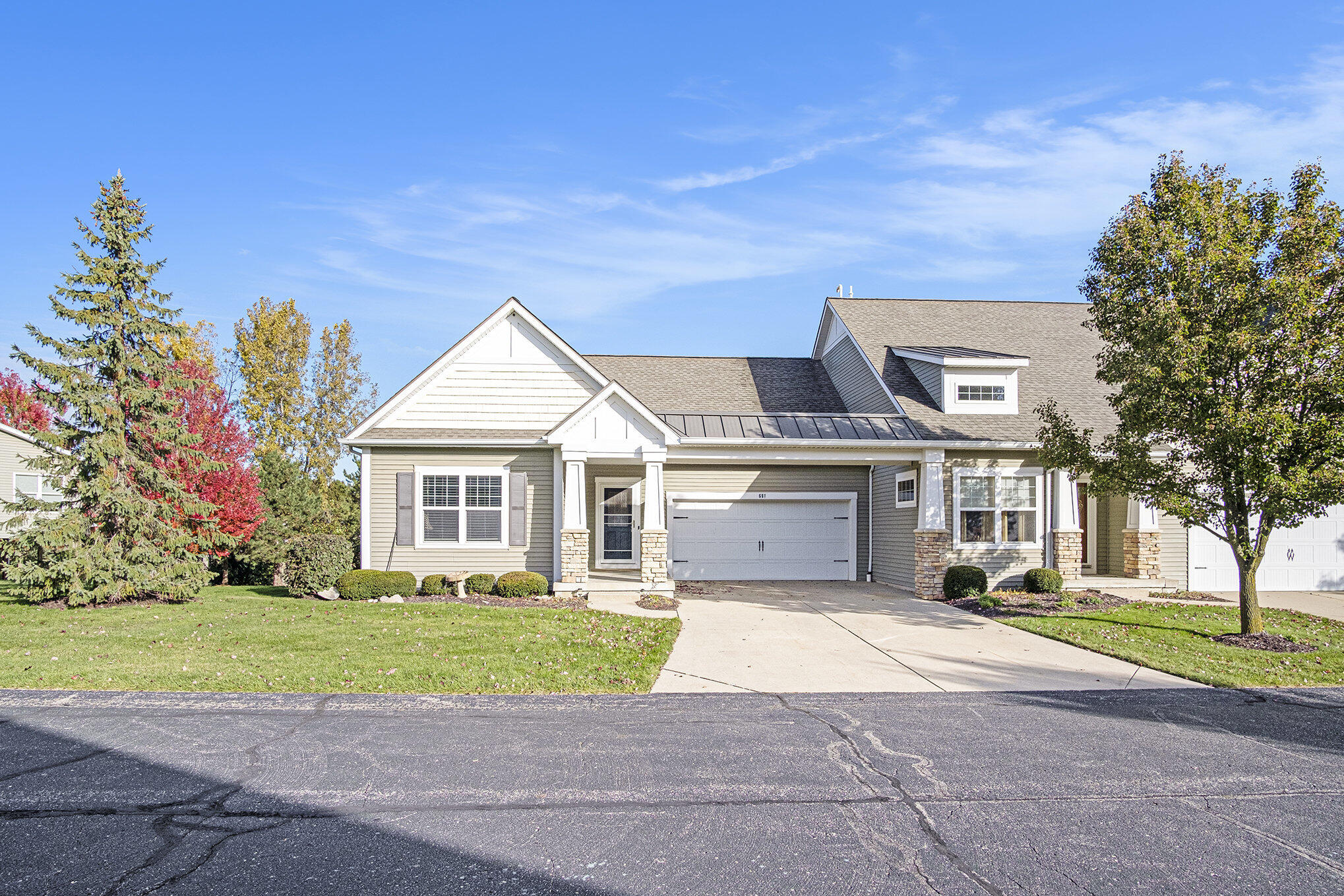 681 Braeside Drive SE