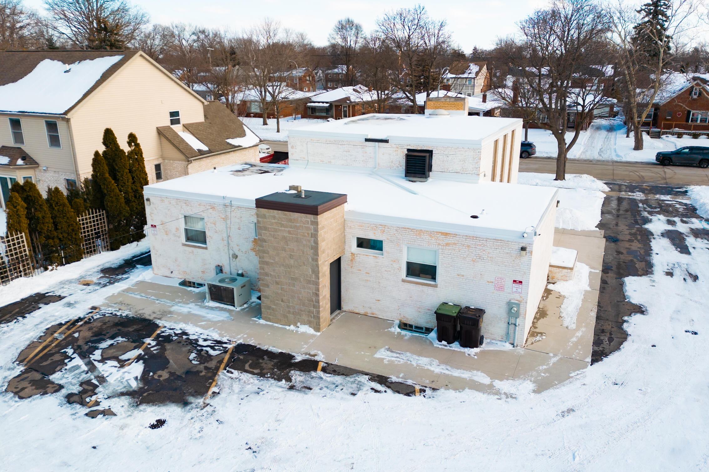 2730 Edsel St Street