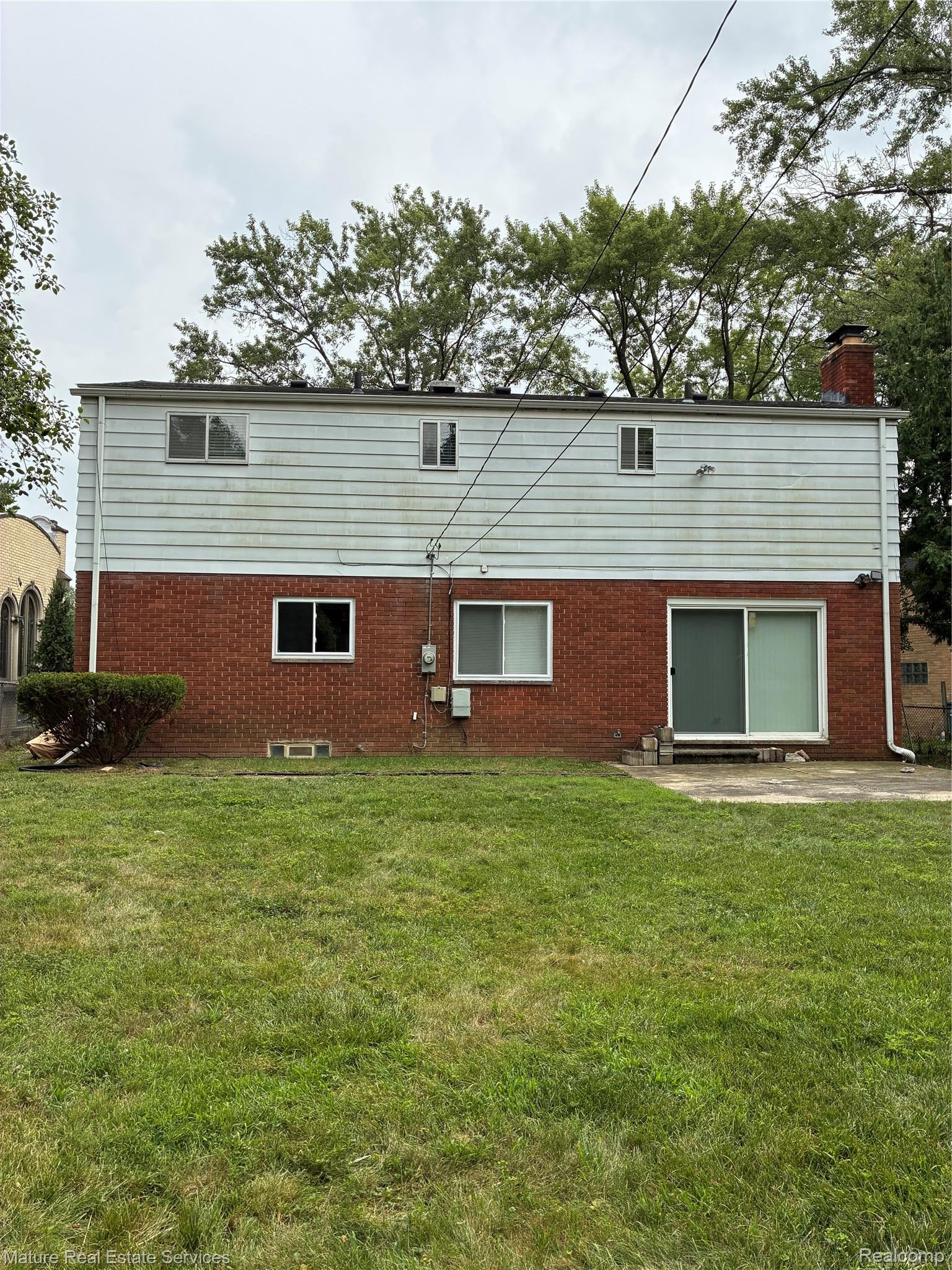 18570 BUNGALOW Drive