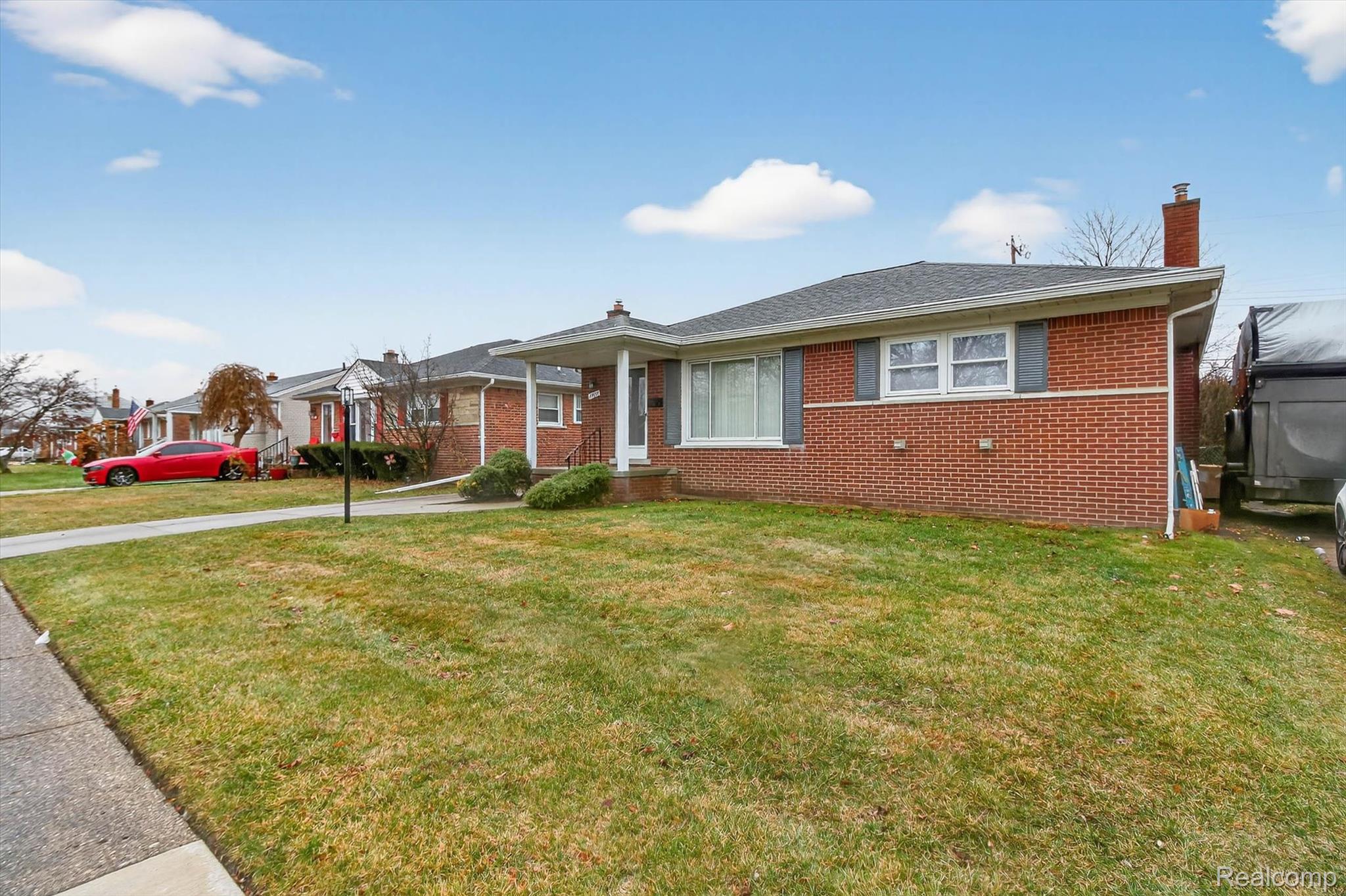 17377 Glenmore Street