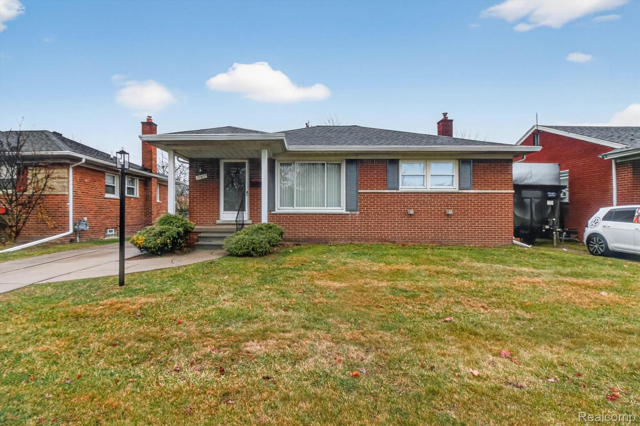 17377 Glenmore Street