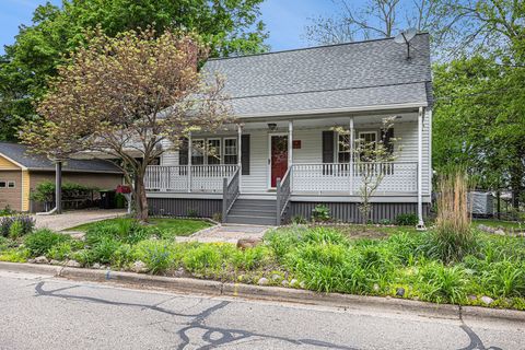 110 W SOUTH HOLLY Road Fenton City MI 48430