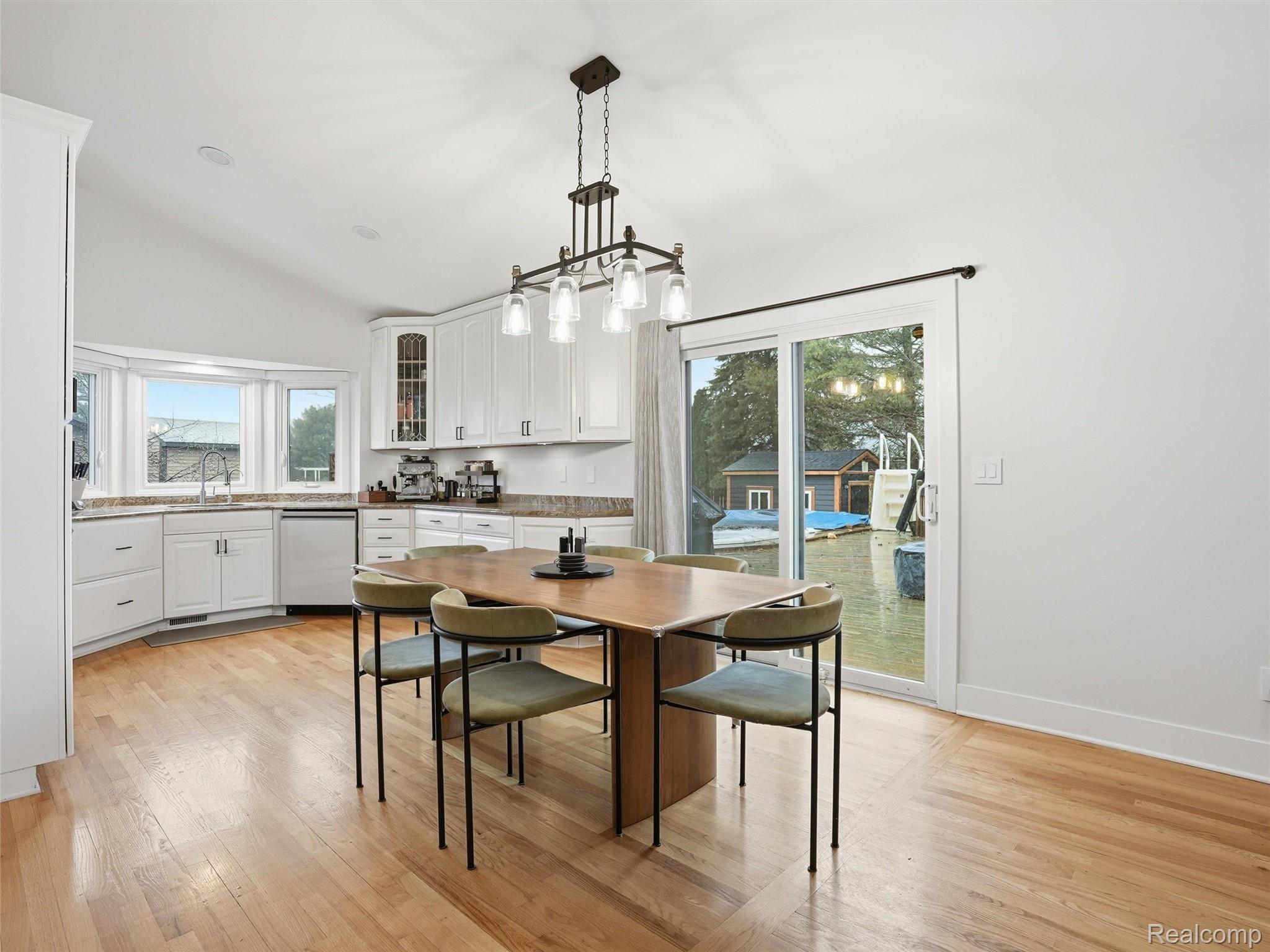 10754 Oxbow Lakeshore Drive