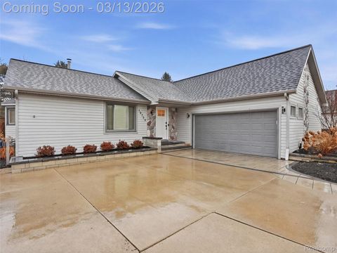 10754 Oxbow Lakeshore Drive White Lake Charter Township MI 48386