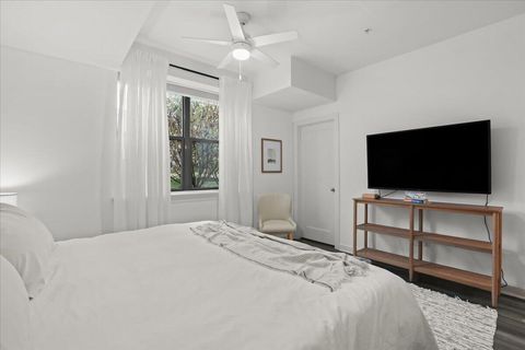 Tiny photo for 1220 Diamond Court #E, Royal Oak City, MI 48067 (MLS # 81025057354)