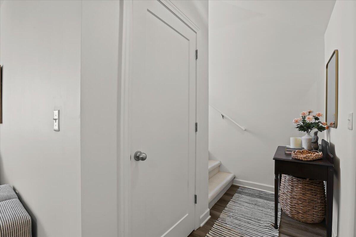 1220 Diamond Court E