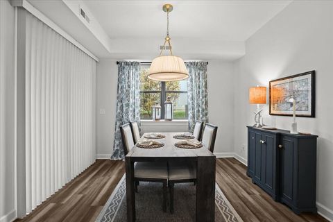 Tiny photo for 1220 Diamond Court #E, Royal Oak City, MI 48067 (MLS # 81025057354)