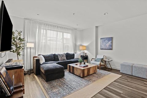 Tiny photo for 1220 Diamond Court #E, Royal Oak City, MI 48067 (MLS # 81025057354)