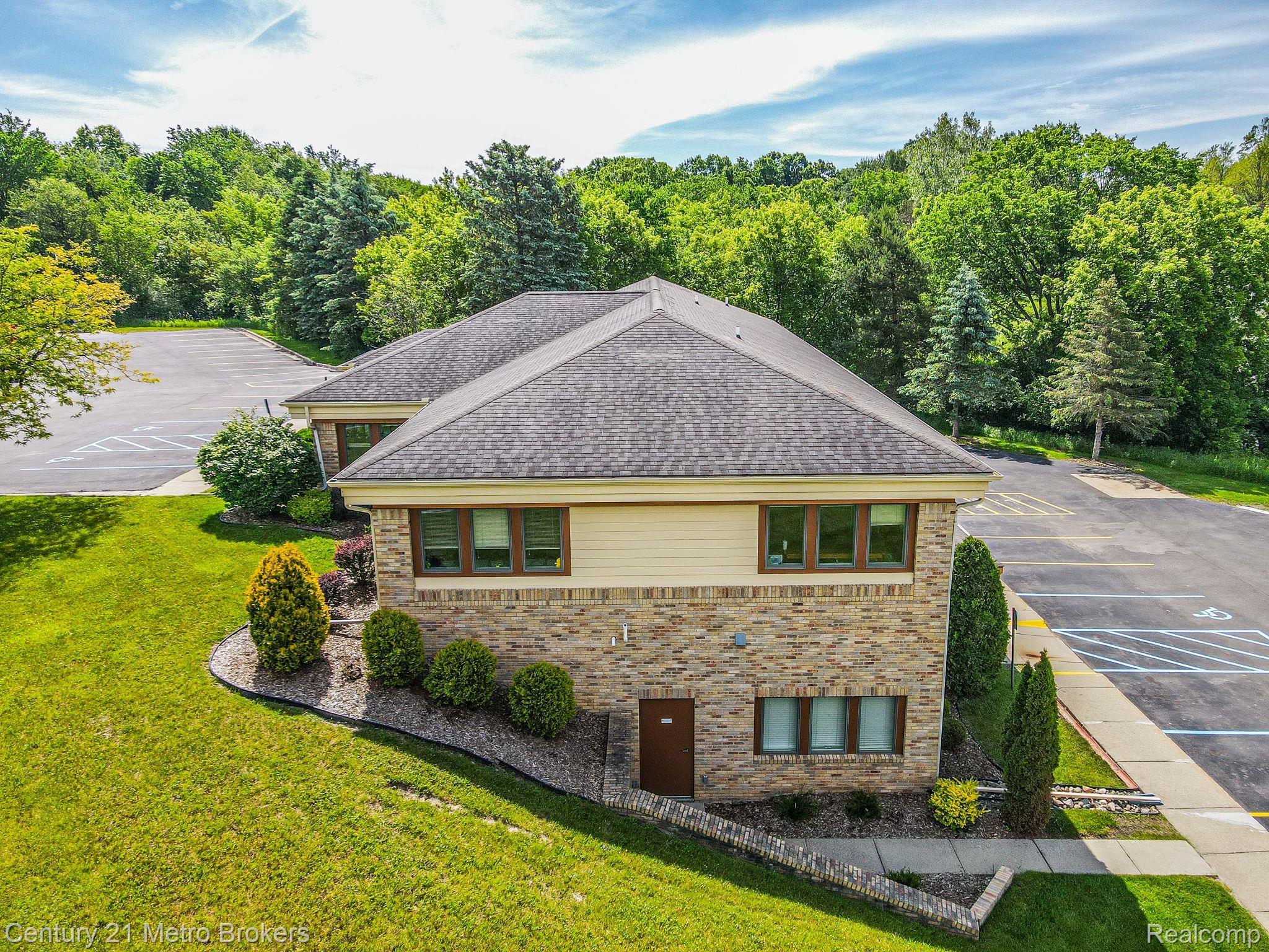 7477 S STATE Road