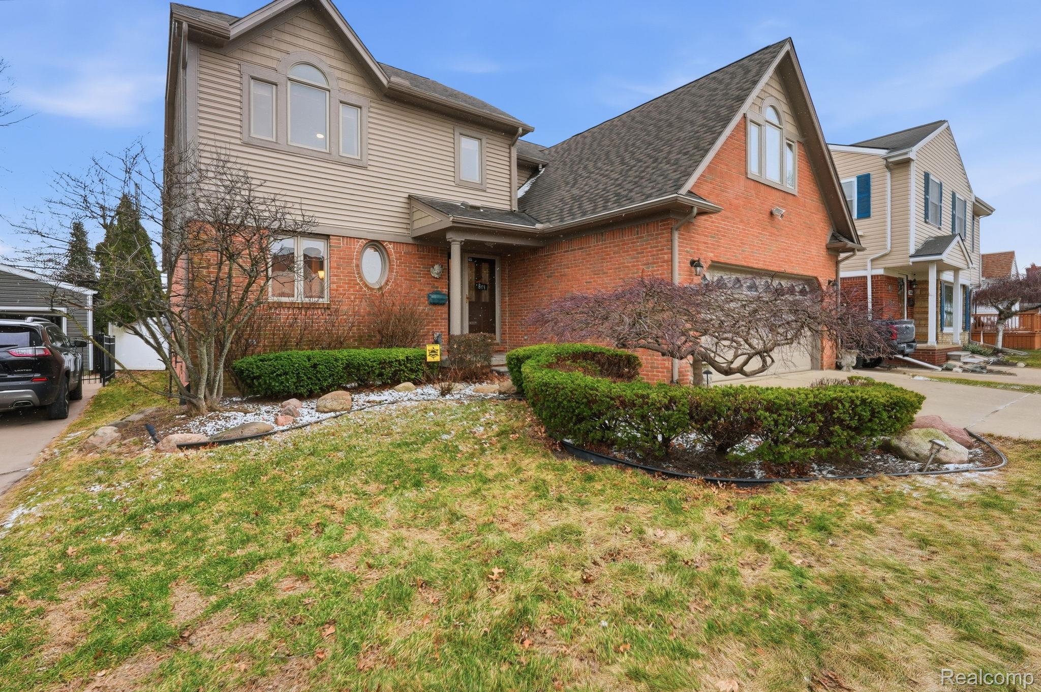 22432 Pointe Drive