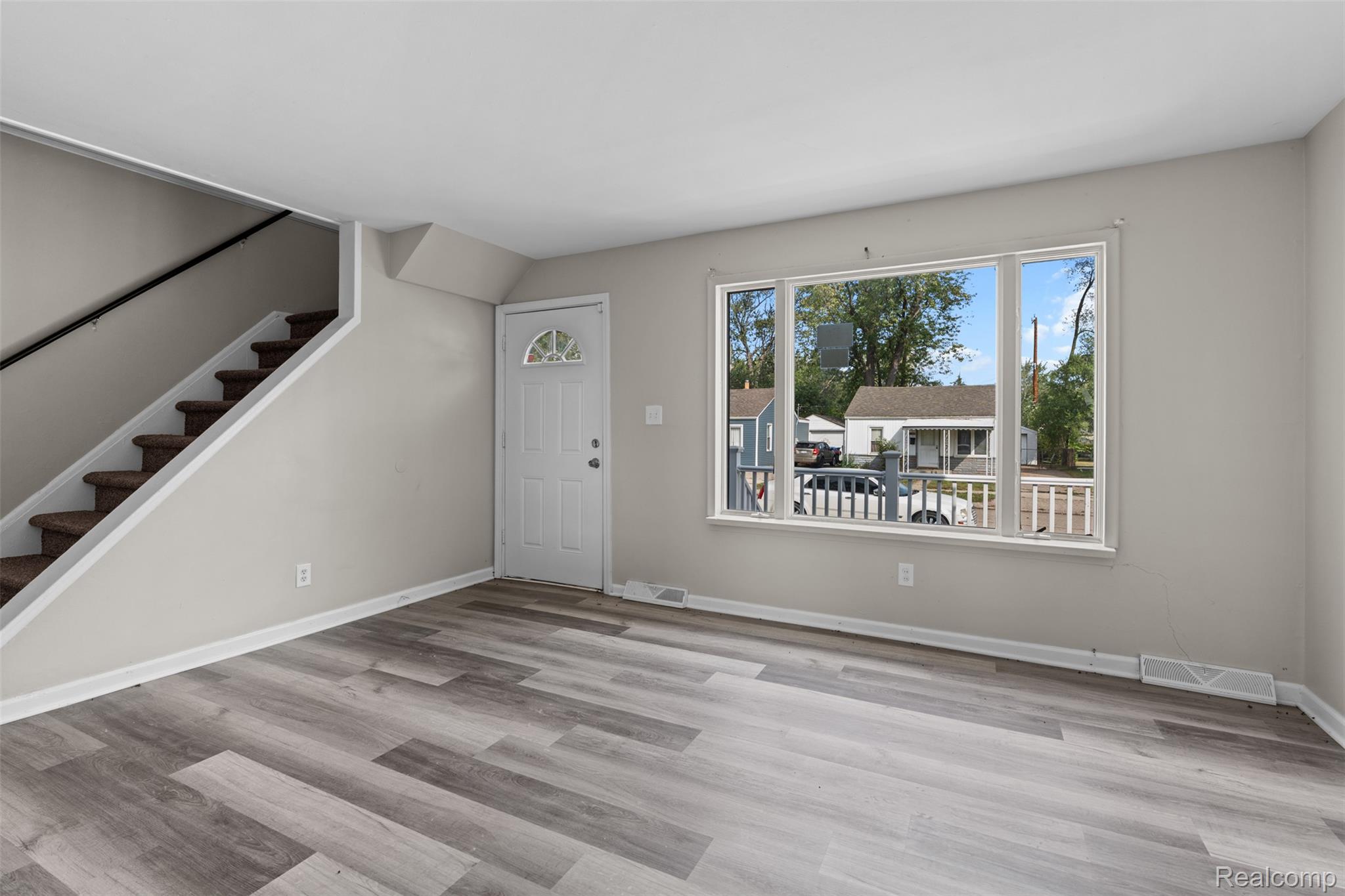 Warren City, Michigan 48089, United States, 3 Bedrooms Bedrooms, ,1 BathroomBathrooms,Residential,Active,217611