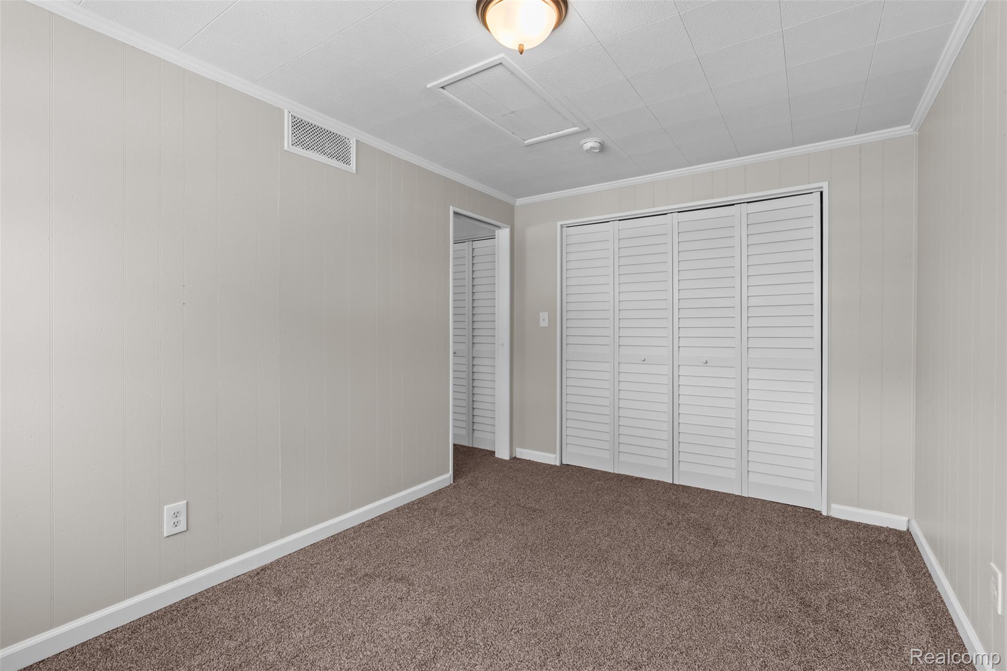 Warren City, Michigan 48089, United States, 3 Bedrooms Bedrooms, ,1 BathroomBathrooms,Residential,Active,217611