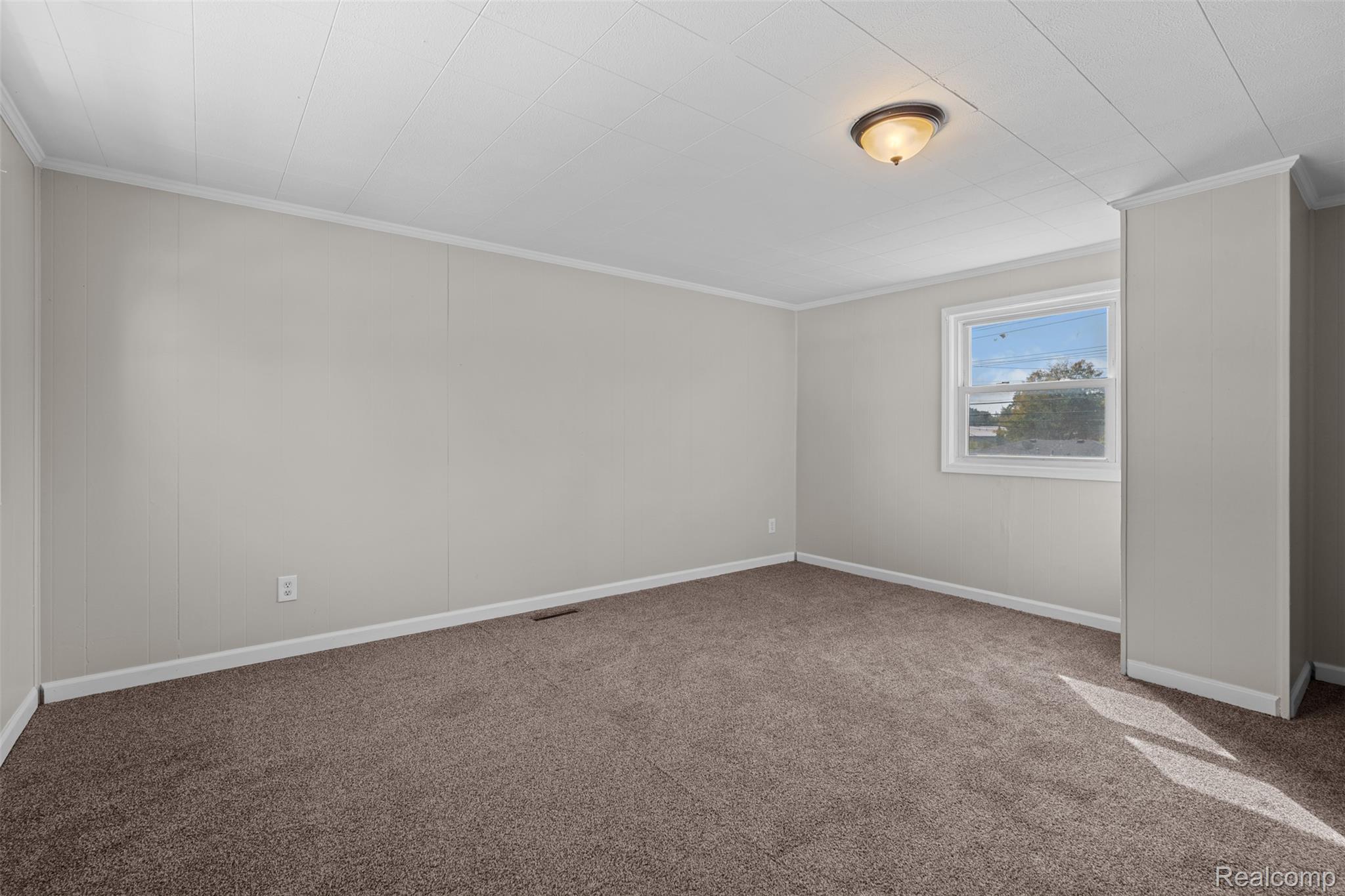 Warren City, Michigan 48089, United States, 3 Bedrooms Bedrooms, ,1 BathroomBathrooms,Residential,Active,217611