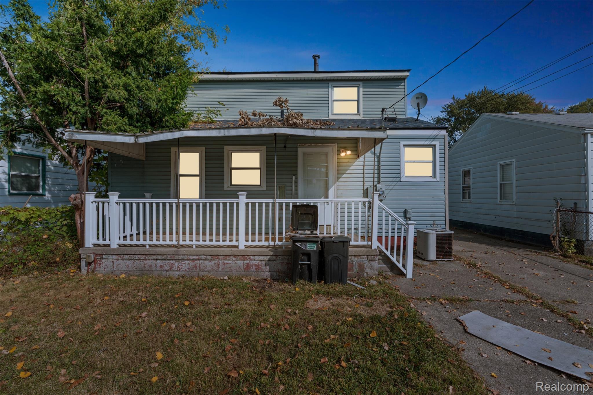 Warren City, Michigan 48089, United States, 3 Bedrooms Bedrooms, ,1 BathroomBathrooms,Residential,Active,217611