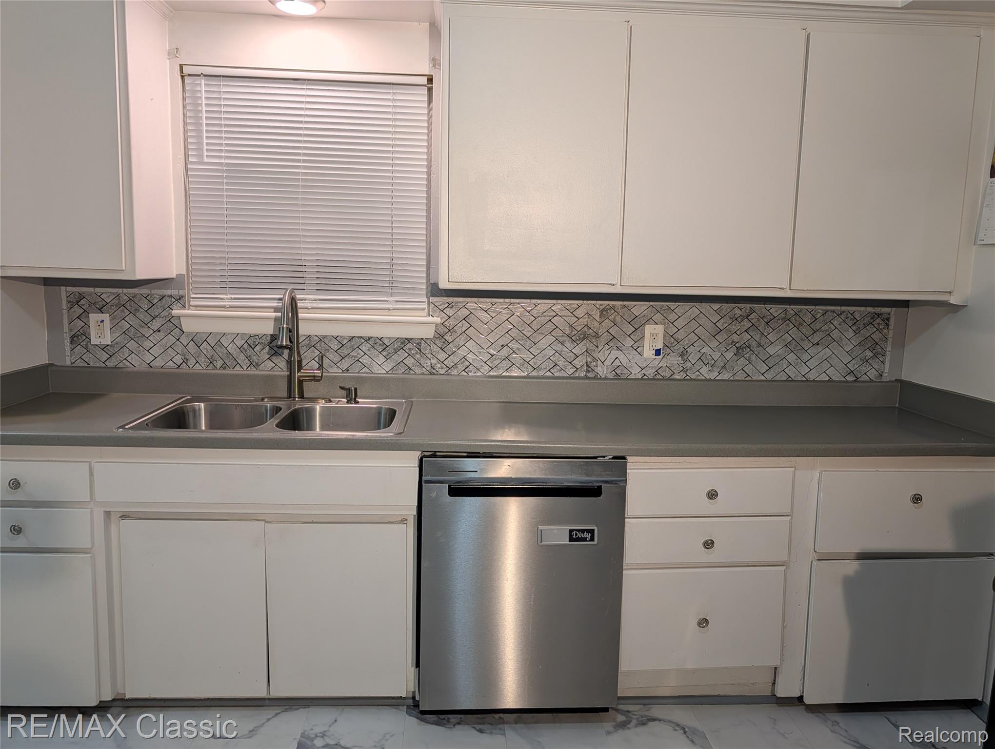 679 Linda Vista Drive