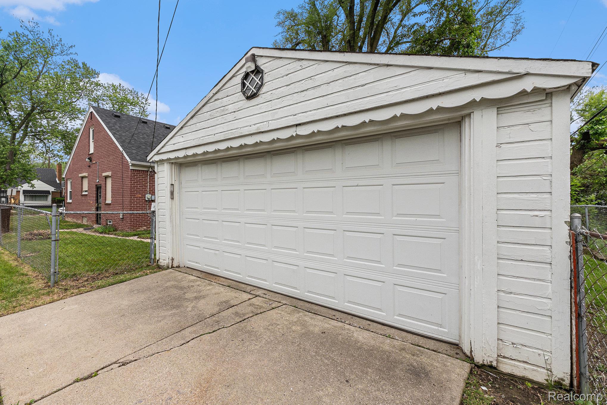 Detroit City, Michigan 48223, United States, 3 Bedrooms Bedrooms, ,2 BathroomsBathrooms,Residential,Active,147819