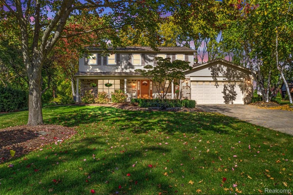 3196 BAYPOINT DR, ROCHESTER HILLS, MI 48309 - Image 2dd1ba52eae7b384face043df749b0ec/1185503835