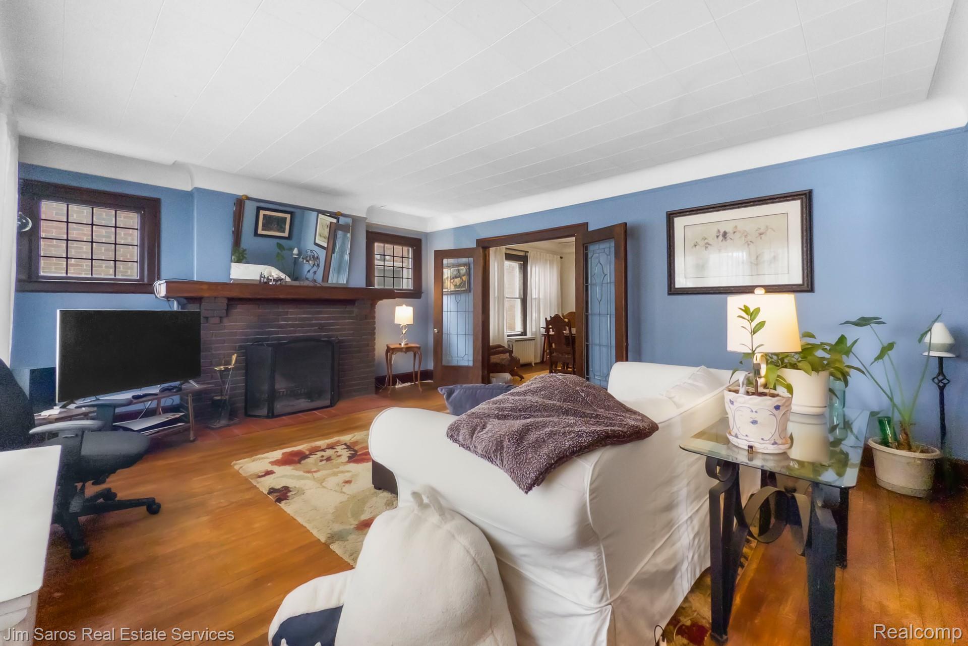 1338 Somerset Avenue