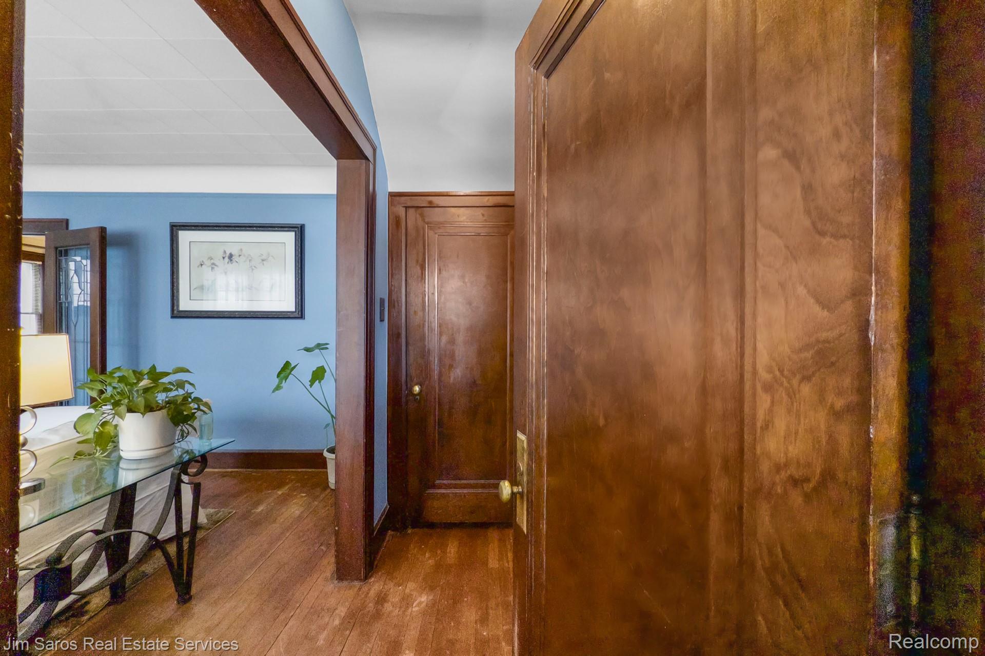 1338 Somerset Avenue