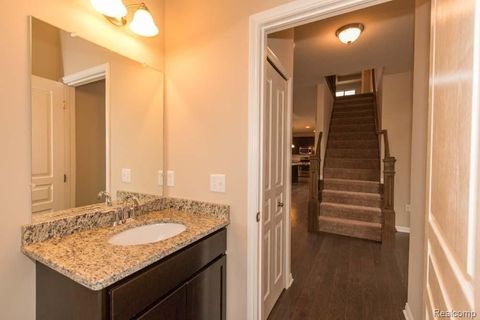 A home in TroyCity_Oakland