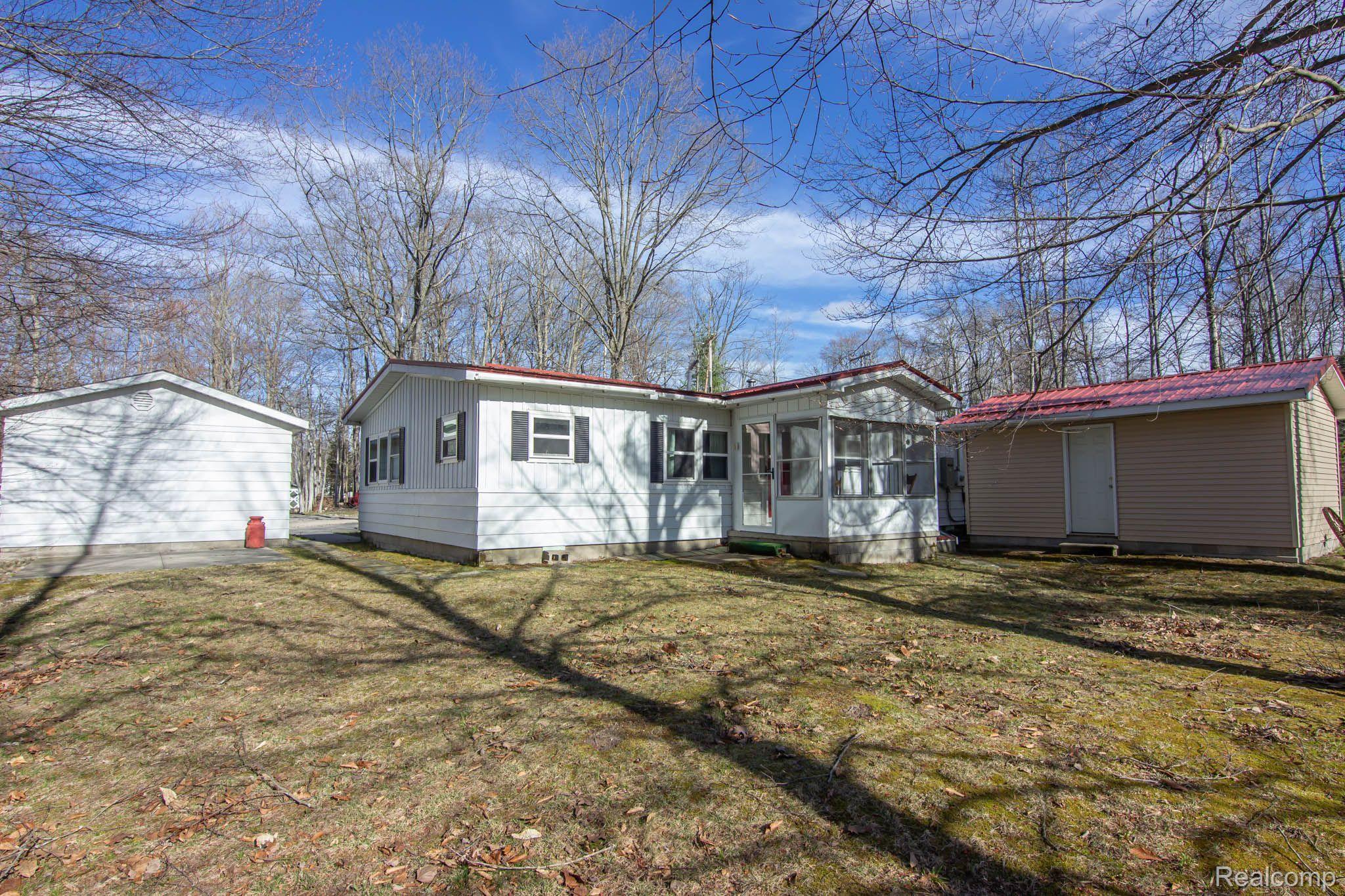 Alcona Township, Michigan 48742, United States, 2 Bedrooms Bedrooms, ,2 BathroomsBathrooms,Residential,Active,120513