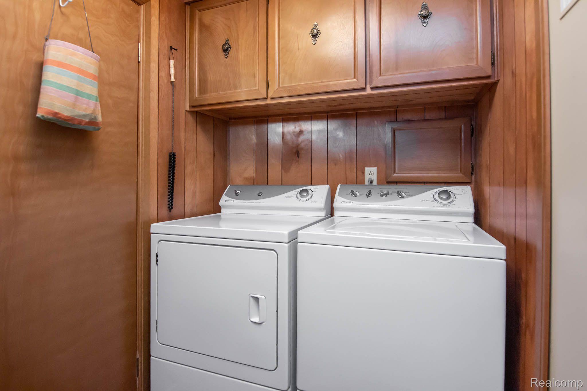 Alcona Township, Michigan 48742, United States, 2 Bedrooms Bedrooms, ,2 BathroomsBathrooms,Residential,Active,120513